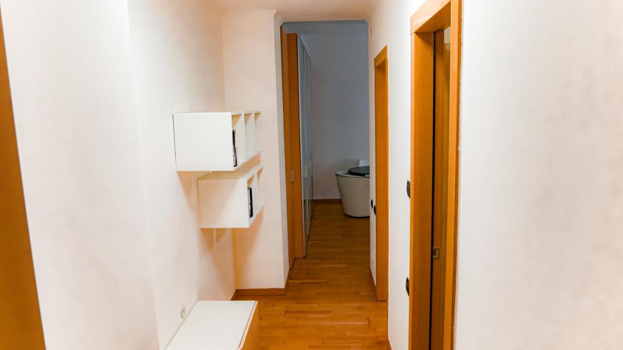 Domusmi Emanuele Filiberto-4 Apartment Milan Luaran gambar
